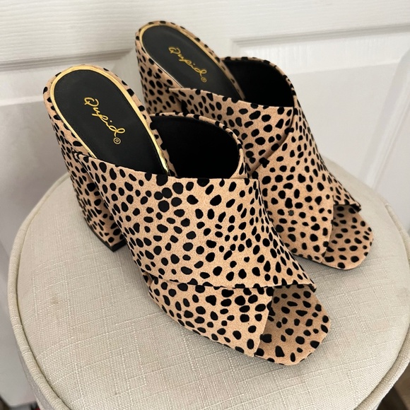 Qupid Leopard Print Heels - Picture 2 of 4